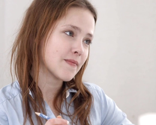 Смотреть порно: Русская студентка соблазнила парня на измену девушке