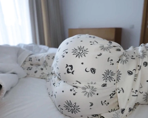 Смотреть порно: Утренний секс с супер попой закончился кремпаем