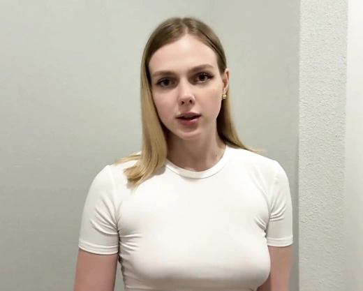 Смотреть порно: У меня нет парня и я готов дать любому