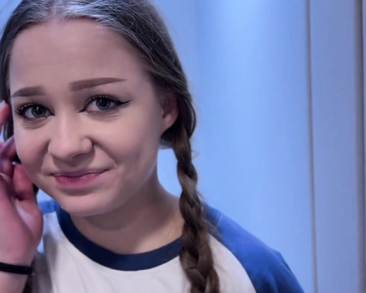 Смотреть порно: Секс с молодой незнакомкой - в поезде!