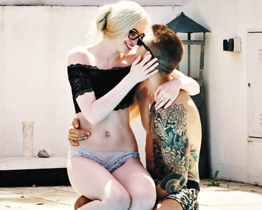 Смотреть порно: Классный и красивый секс с современной молодой парочкой