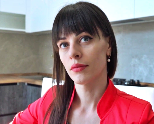 Смотреть порно: Риэлторша пошла на анал, ради сделки с клиентом - порно с русским разговором!