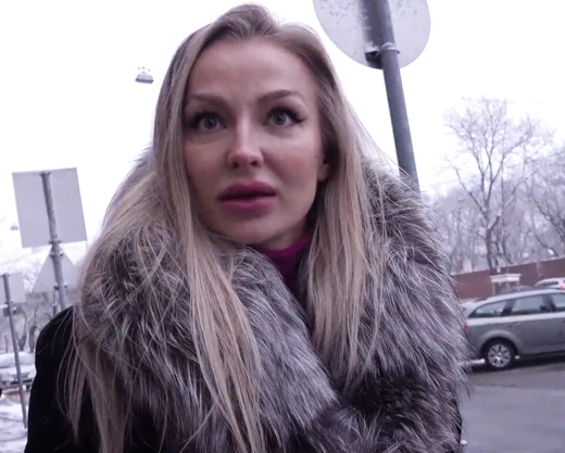 Смотреть порно: Женщина повелась на пикап незнакомца