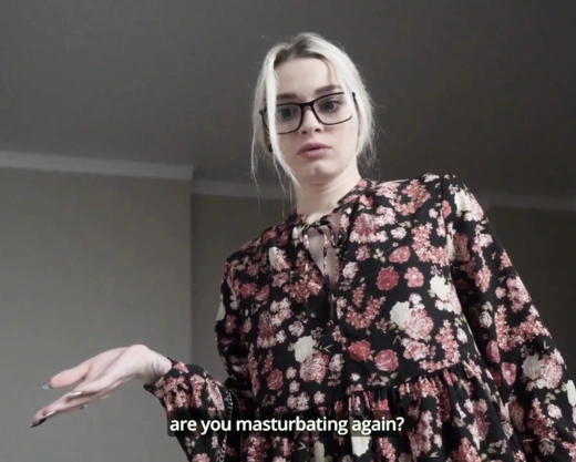 Смотреть порно: Распределяй время между дрочкой и сексом с мамой правильно!